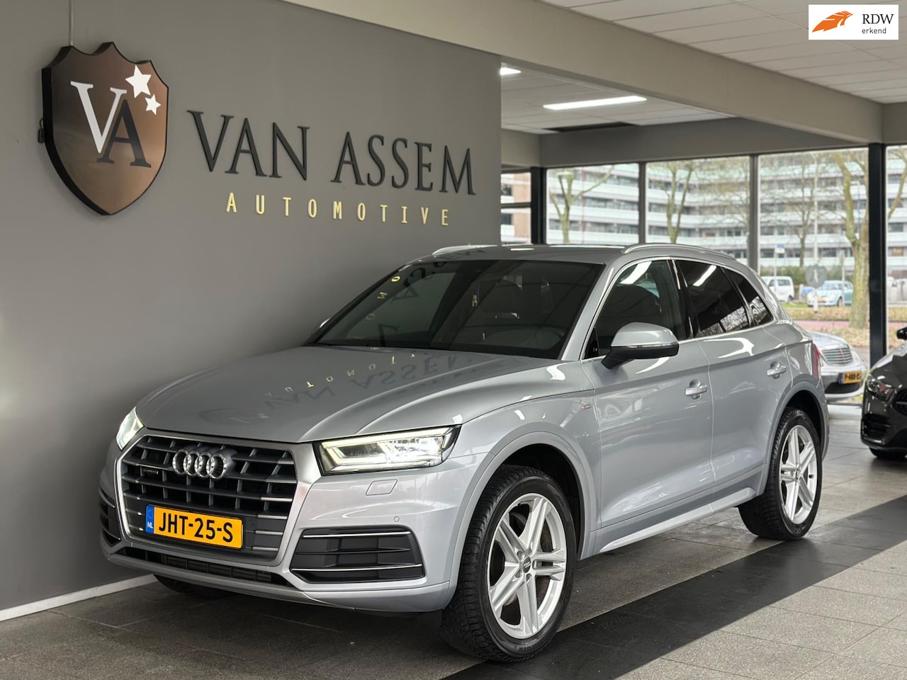 Audi Q5 - 2.0 TFSI quattro Sport S Line Black Edition 2.0 TFSI quattro Sport S Line Black Edition - AutoWereld.nl
