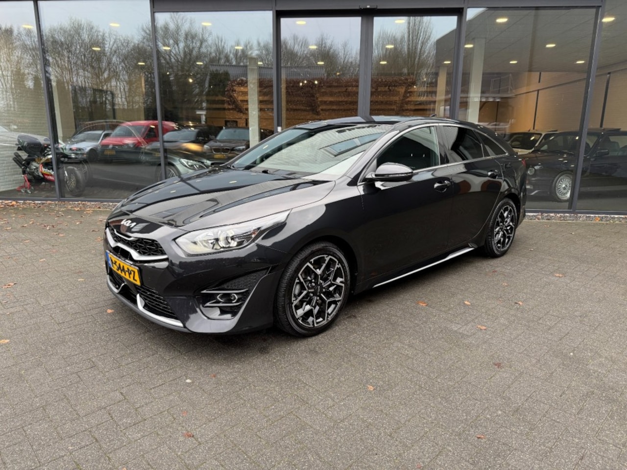 Kia Pro cee'd - 1.5 T-GDI GT-LINE,Keyless,Lane Ass.,Trekhk Afn,Adapt Cruise,Camera,Carplay - AutoWereld.nl