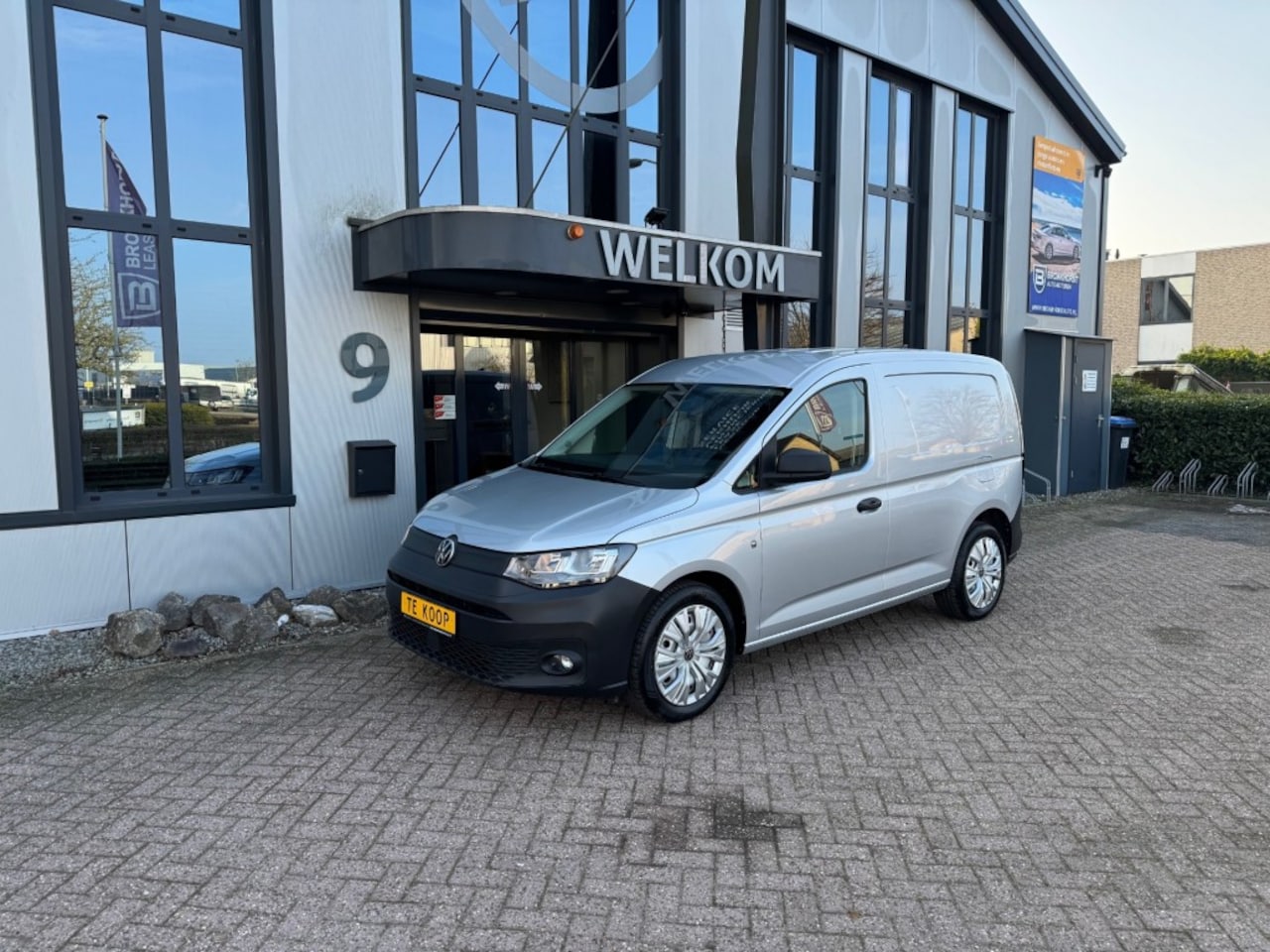 Volkswagen Caddy - 2.0 TDI Airco, Navi, PDC, Schuifdeur, Licht- en zichtpakket - AutoWereld.nl