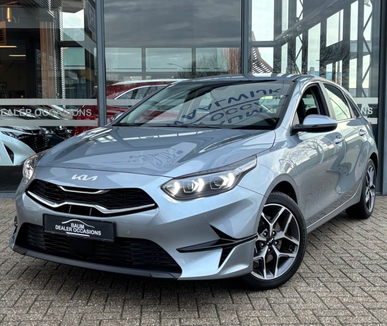 Kia Cee'd - 1.5 T-GDI AUTOMAAT DYNAMICLINE NAVI PDC WINTERPACK. - AutoWereld.nl