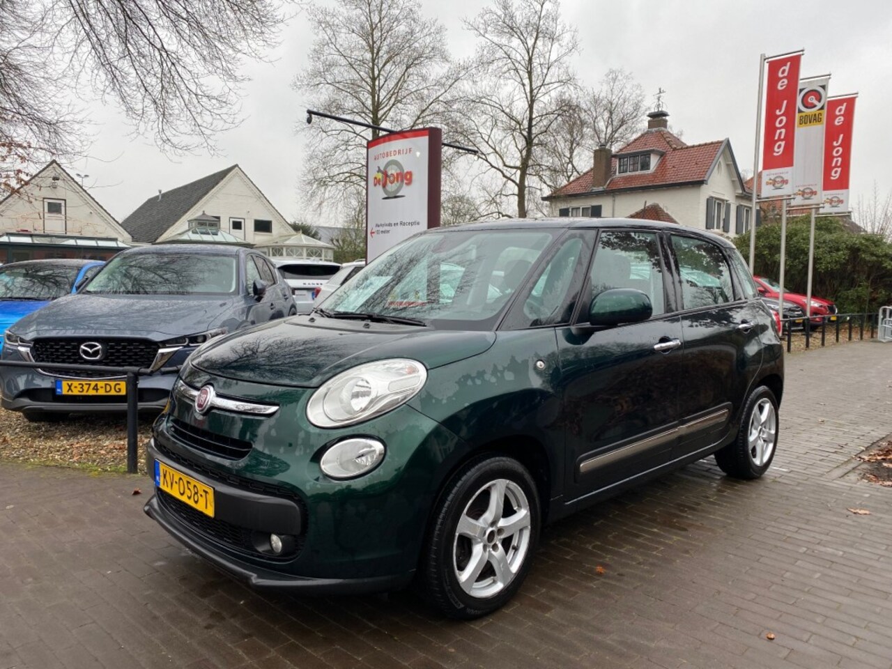 Fiat 500 L - 1.3 M-JET LOUNGE AUTOMAAT / PANODAK / NAVI / CAMERA / TREKHAAK - AutoWereld.nl