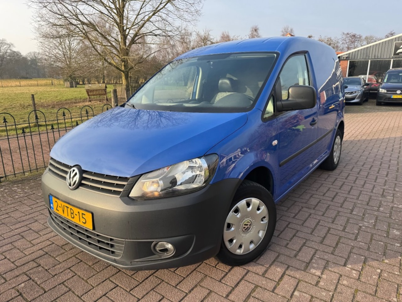 VOLKSWAGEN CADDY