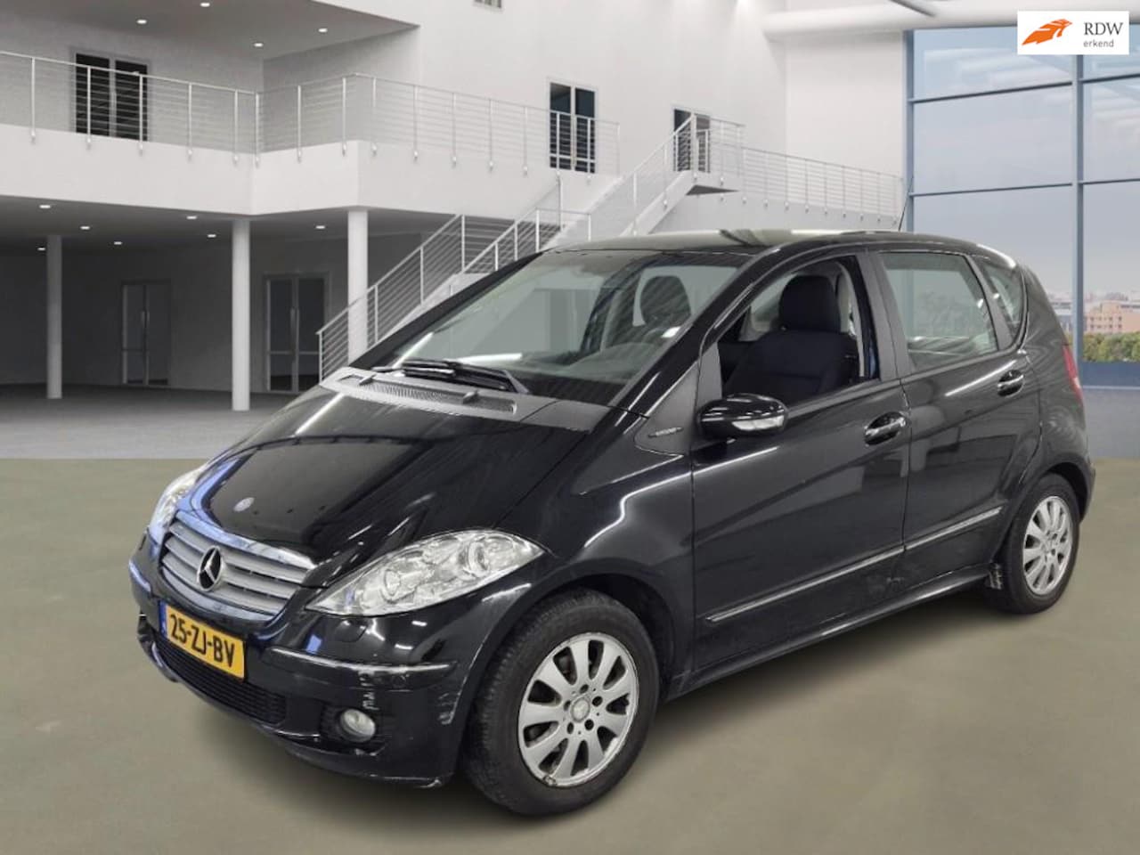 Mercedes-Benz A-klasse - 170 Elegance AUTOMAAT NAVI PSENSOR CRUISE 2 X SLEUTELS - AutoWereld.nl