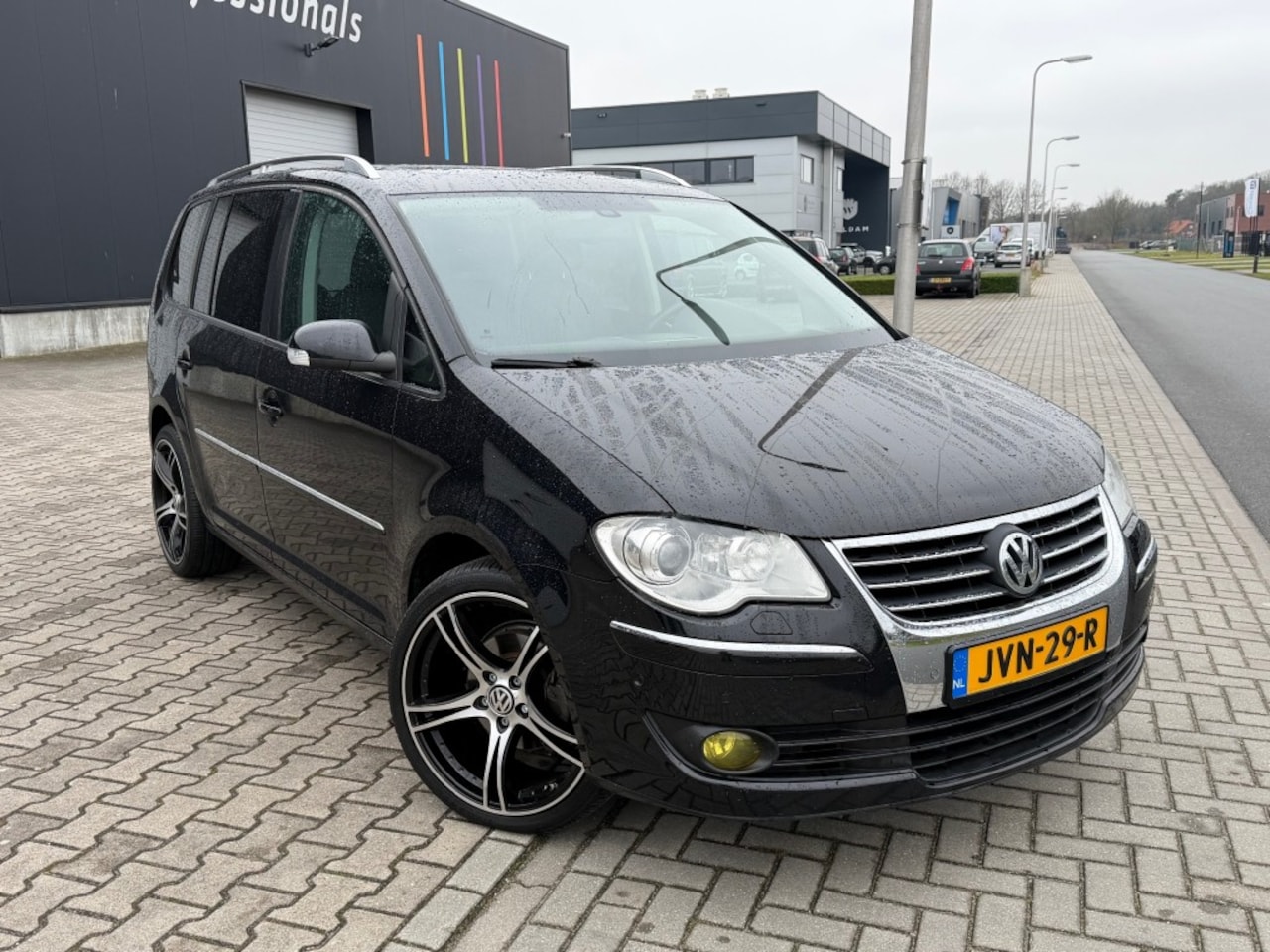 Volkswagen Touran - 1.4 tsi 140 pk HIGHLINE /NW APK / NW DRAAGARMEN /SCHUIFDAK - AutoWereld.nl