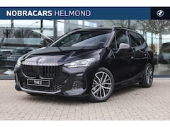 BMW 2-serie Active Tourer - 220i M Sport Automaat / Panoramadak / Trekhaak / Sportstoelen / M Adaptief onderstel / Com