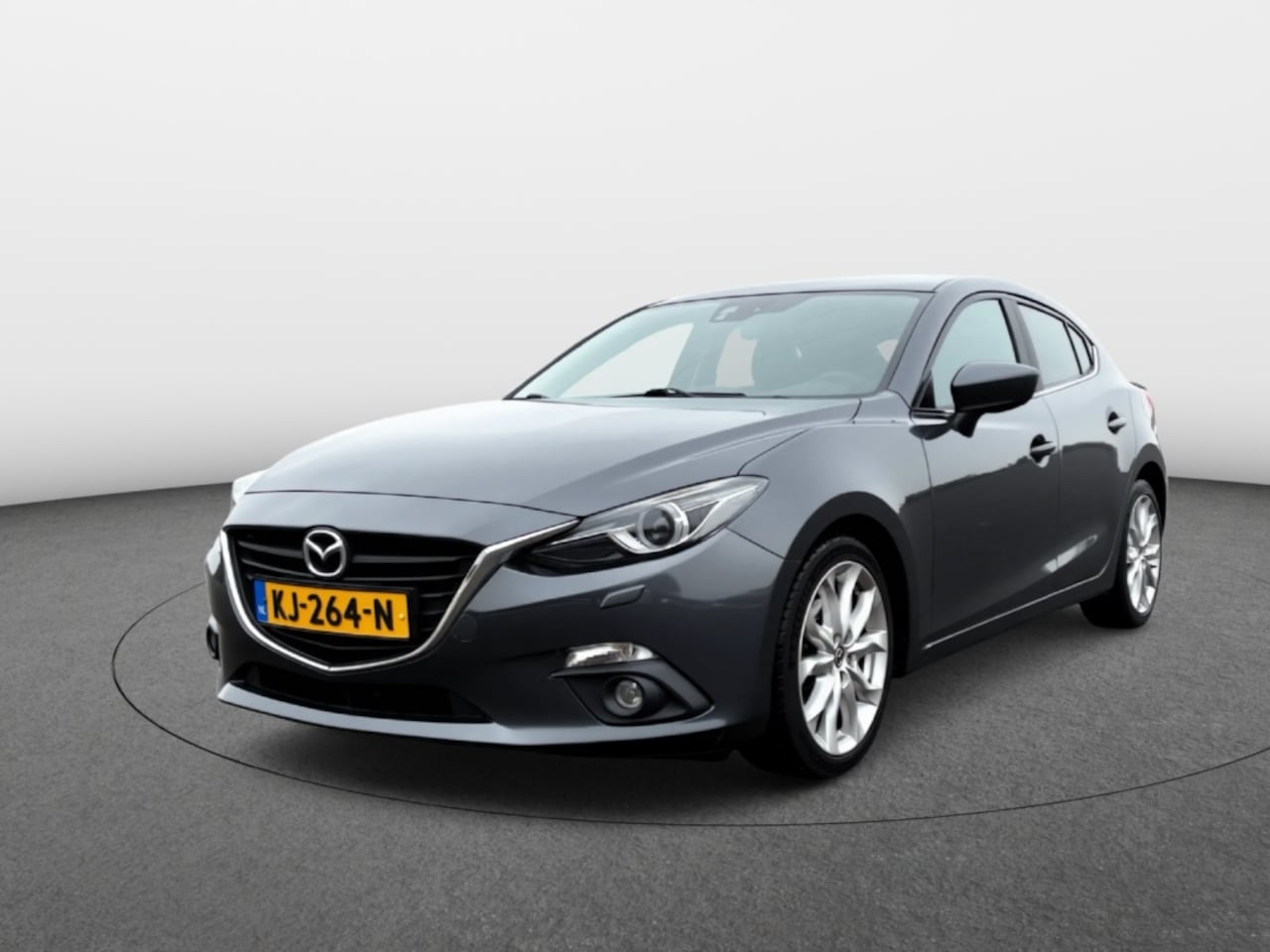 Mazda 3 - 3 2.0 GT-M Line | Xenon koplampen | DAB | Privacy glass - AutoWereld.nl