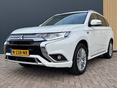 Mitsubishi Outlander - 2.4 PHEV 240pk 4WD Intense | Trekhaak | Camera | Stoelverwarming | Navi | Carplay |