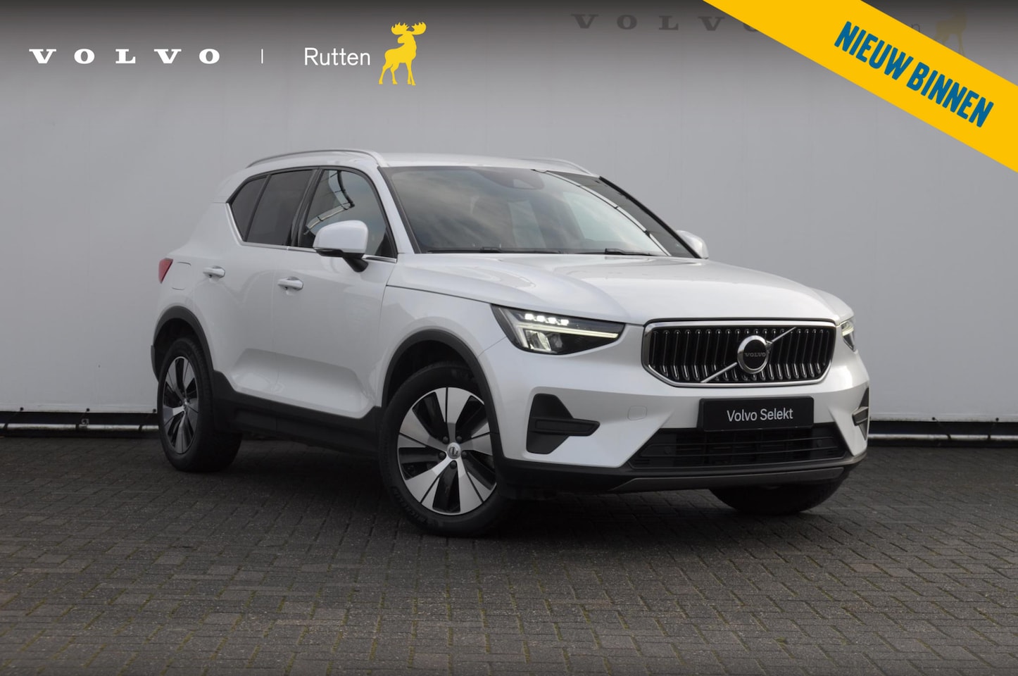 Volvo XC40 - T4 211PK Automaat Plug-in hybrid Core Bright / Apple carplay / Parkeersensoren met camera - AutoWereld.nl