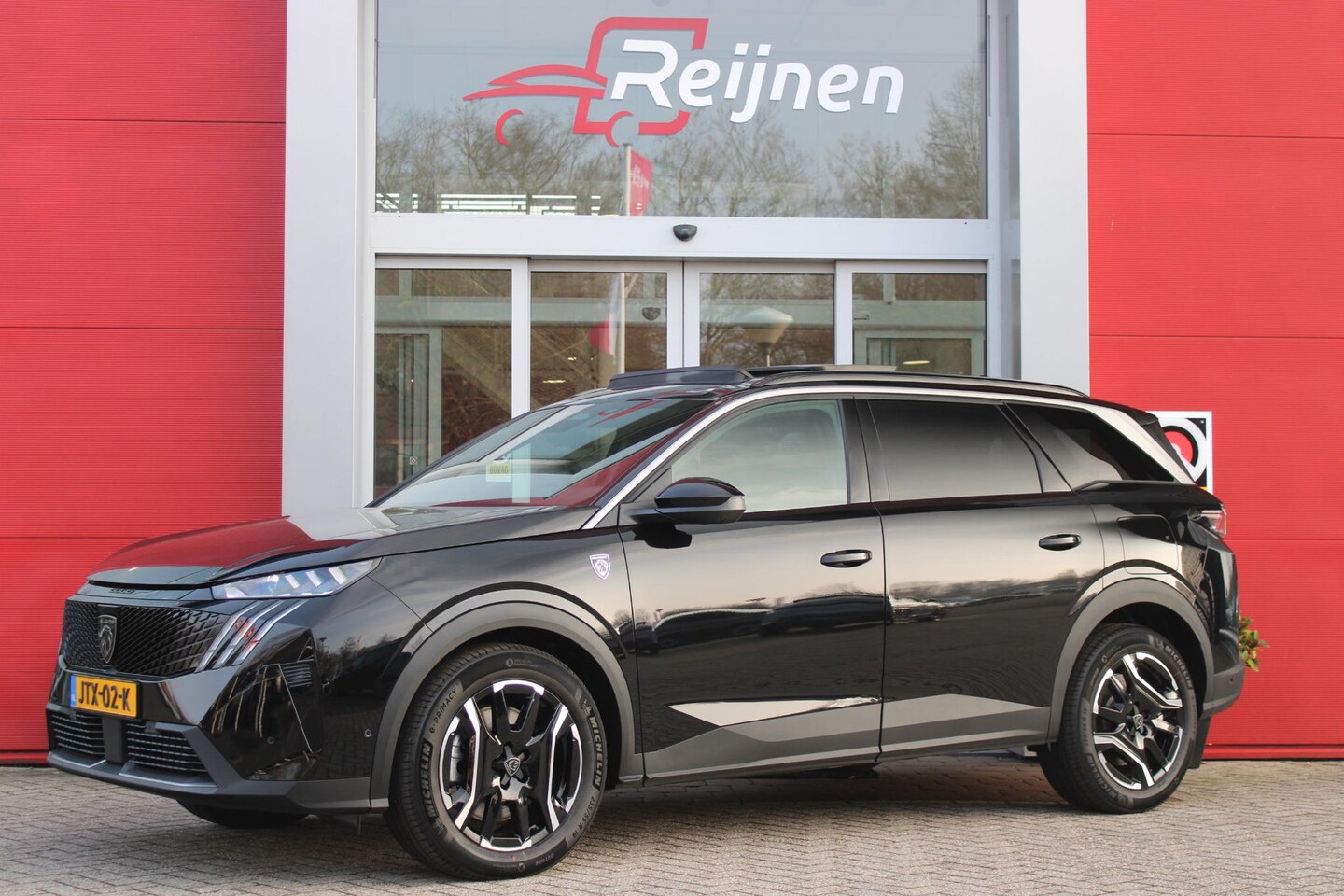 Peugeot 5008 - 1.6 plug-in Hybrid 195PK GT EXCLUSIVE 7 PERSOONS | PANORAMISCH SCHUIF/KANTEL DAK | FOCAL A - AutoWereld.nl