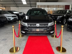 Volkswagen Tiguan - 2.0 TDI DSG 3X R-LINE PANO 202000KM 2017