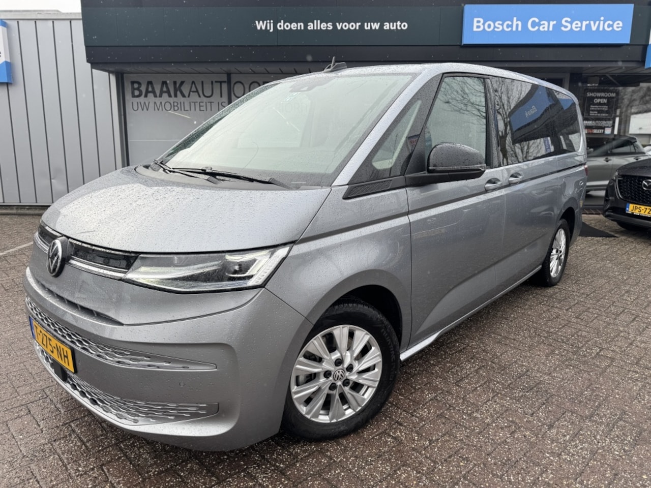 Volkswagen Multivan - 1.4 eHyb. L2H1 Style 7p. | Panoramadak | Trekhaak | ACC - AutoWereld.nl