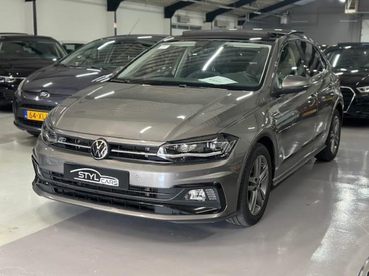 Volkswagen Polo - 1.0 TSI Highline Business R - AUTOMAAT-PANO - AutoWereld.nl