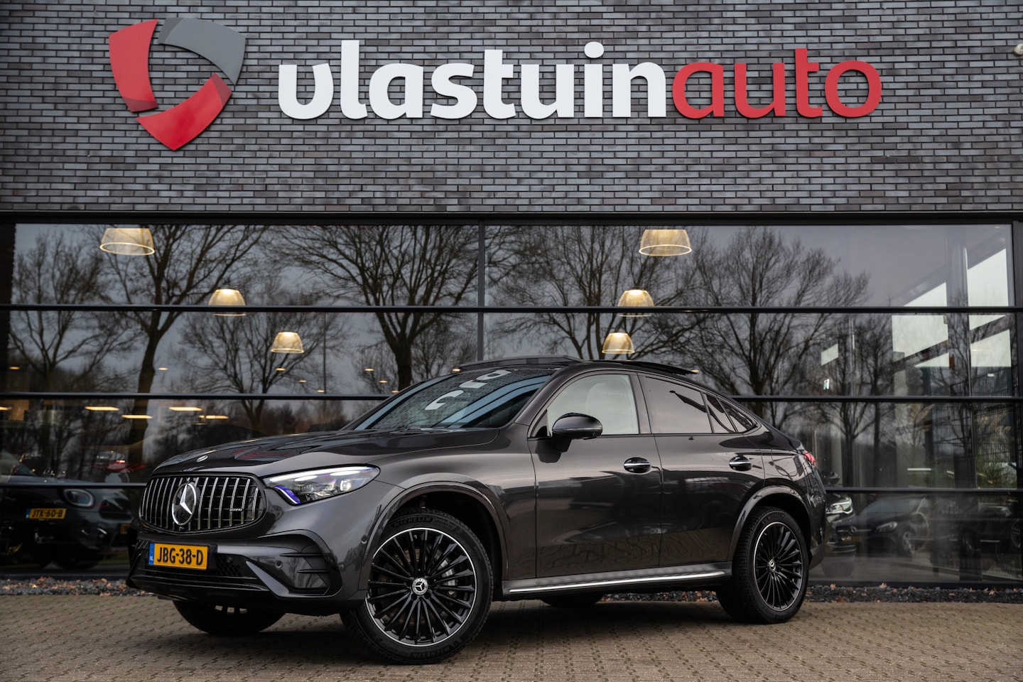 Mercedes-Benz GLC-klasse Coupé - 400e 4MATIC Sport Edition 400e 4MATIC Sport Edition , Panoramadak, Trekhaak, 360°camera, - AutoWereld.nl