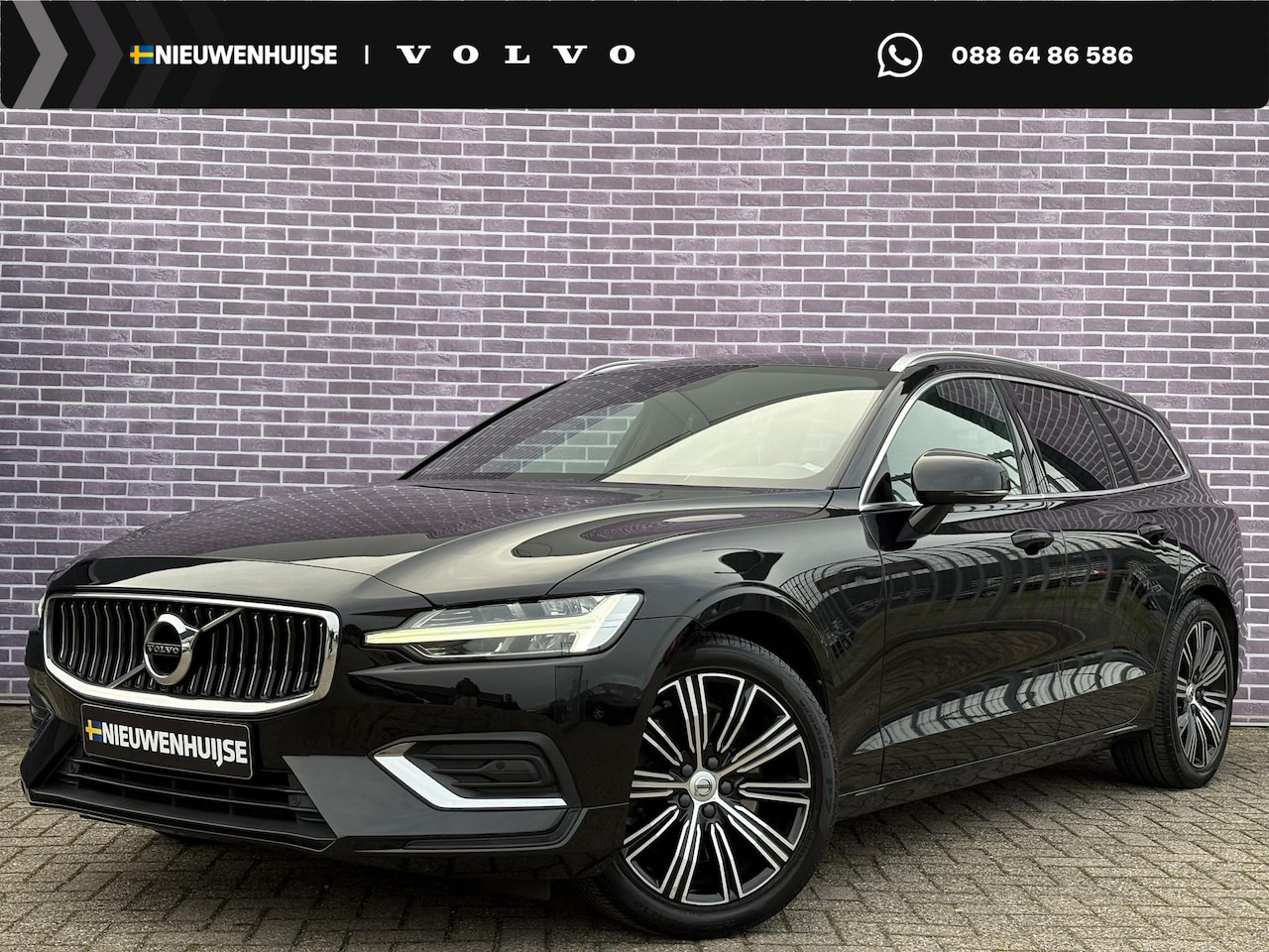 Volvo V60 - 2.0 T5 Inscription 250PK! | Trekhaak | LED| Climate control | Cruise control | Verwarmde v - AutoWereld.nl