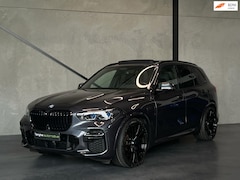 BMW X5 - XDrive45e M-Sport, Panodak, Stoelvent, Nachtzicht, Soft Close, Crafted Clarity, Laser, ACC