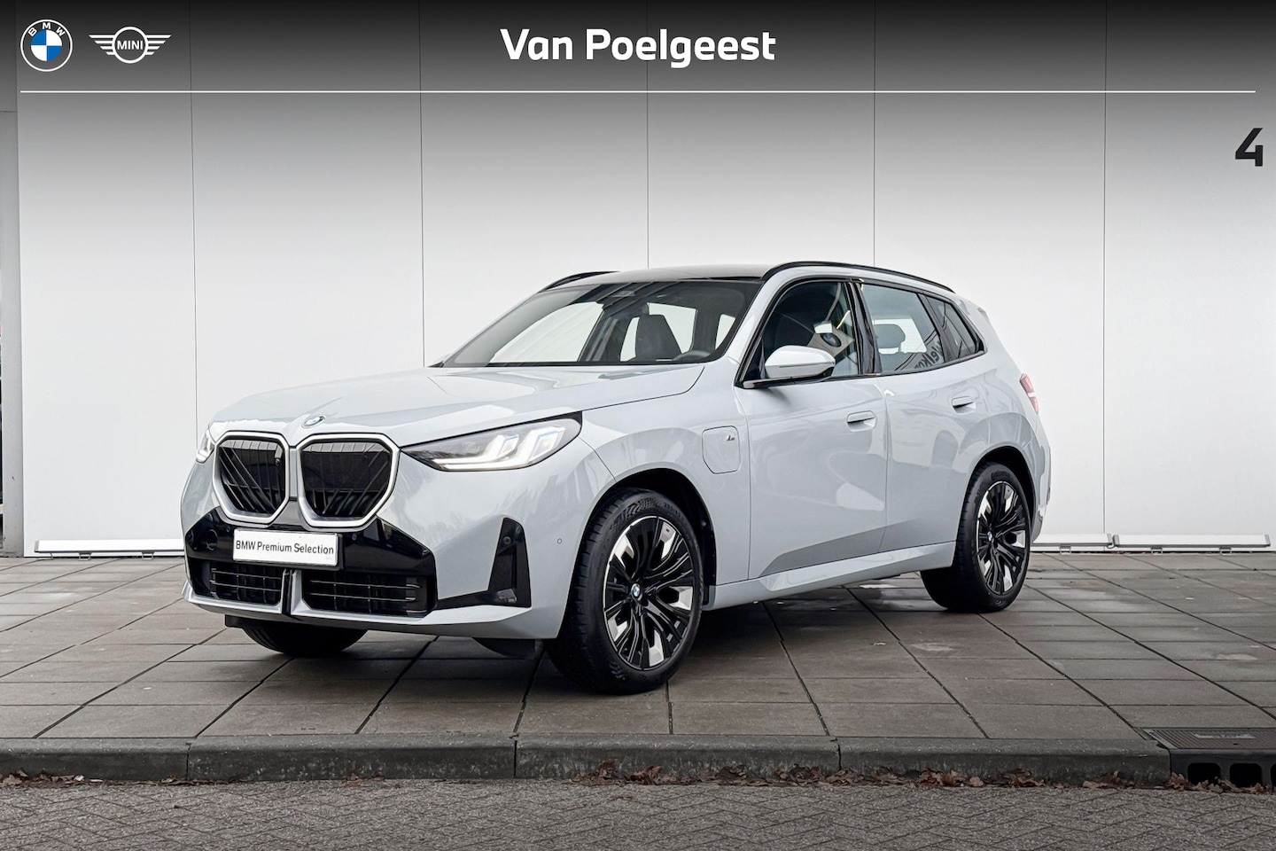 BMW X3 - 30e xDrive M-Sport / Head Up Display / 20 inch / Trekhaak / Stuurwielrandverwarming / Glaz - AutoWereld.nl
