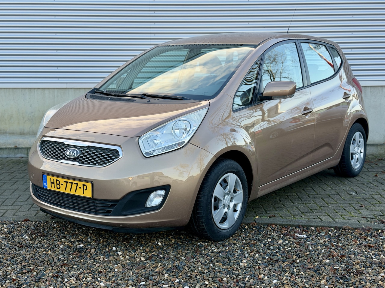 Kia Venga - 1.6 CVVT X-tra Automaat [ airco ecc,audio,trekhaak ] - AutoWereld.nl