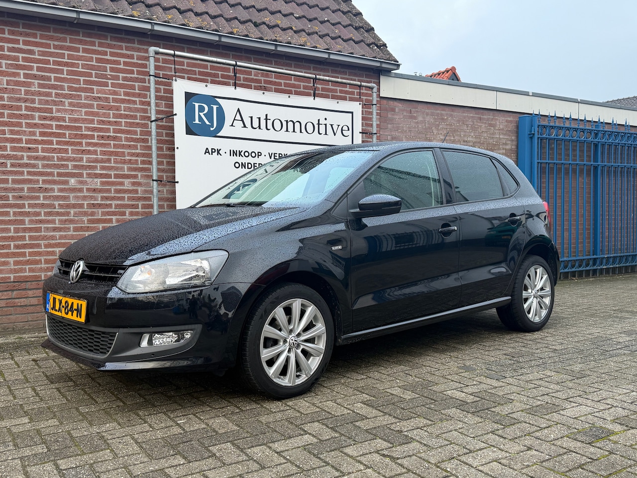 Volkswagen Polo - 1.2-12V Bl.M. Comfl.PANO/NAVI/STOELVERWR - AutoWereld.nl