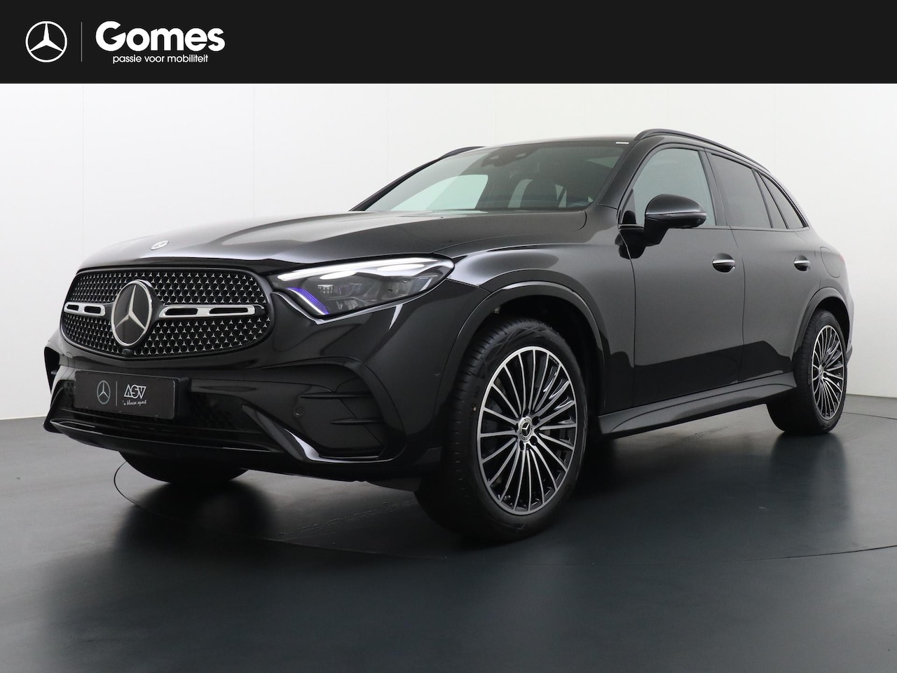 Mercedes-Benz GLC-klasse - 300e 4MATIC Sport Edition | Massagestoelen Voorin | Luchtvering | Achterasbesturing | Dist - AutoWereld.nl