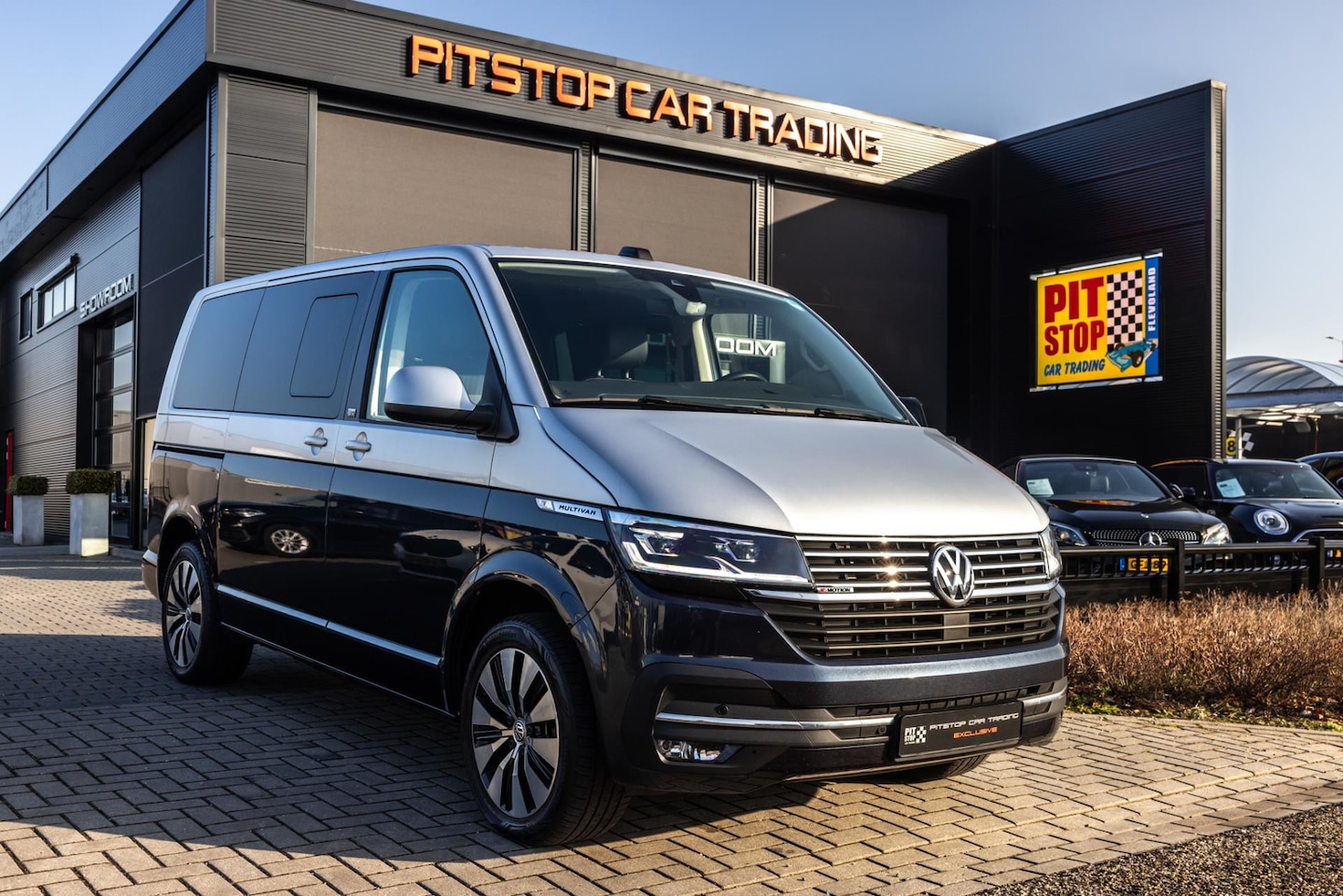 Volkswagen Transporter Multivan - 2.0 TDI L1H1, ACC, Standkachel, 8-persoons, Camper, BTW! - AutoWereld.nl