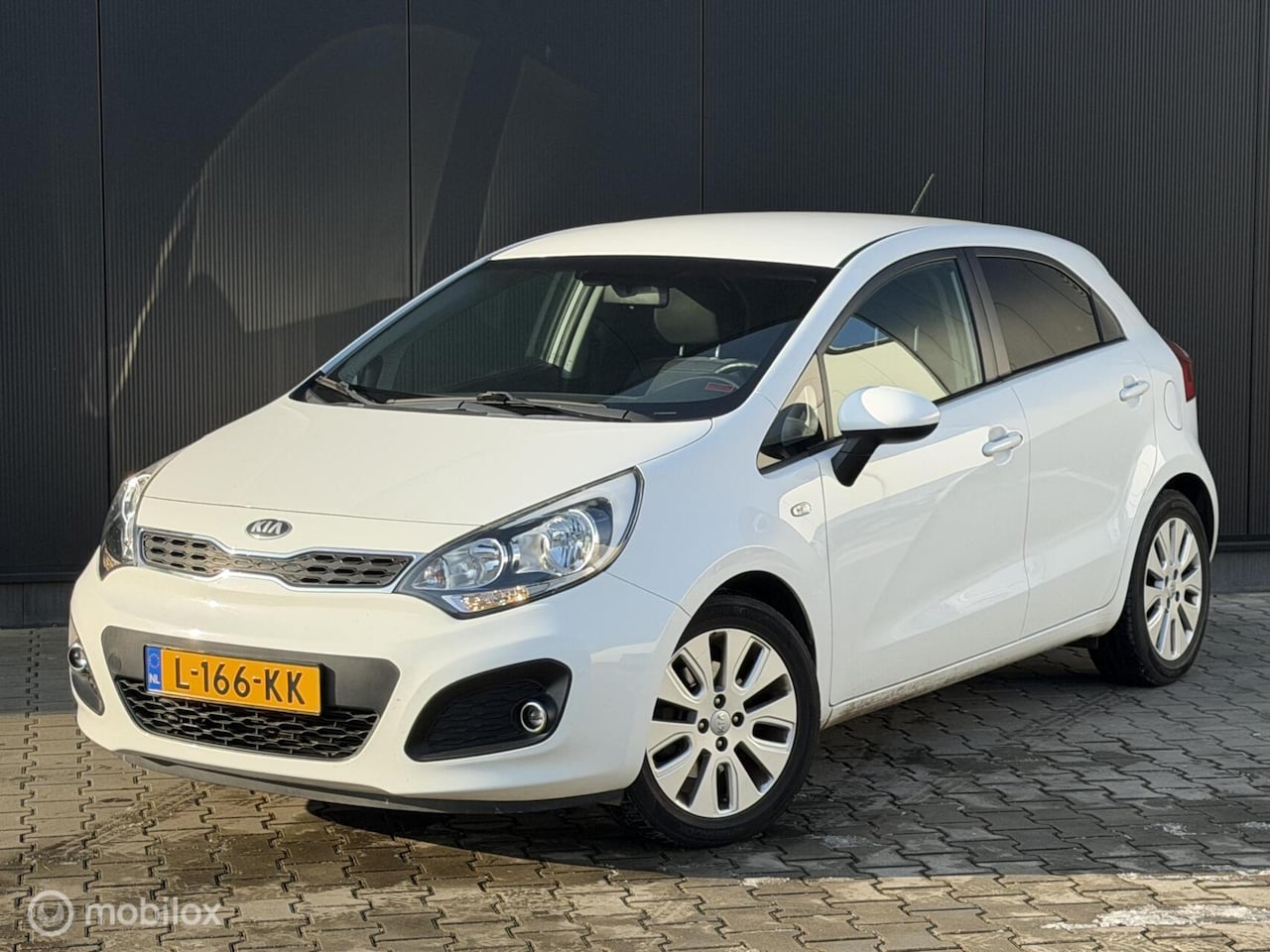 Kia Rio - 1.2 CVVT Super Pack | CLIMA | STOEL/STUUR VERWARMING | - AutoWereld.nl