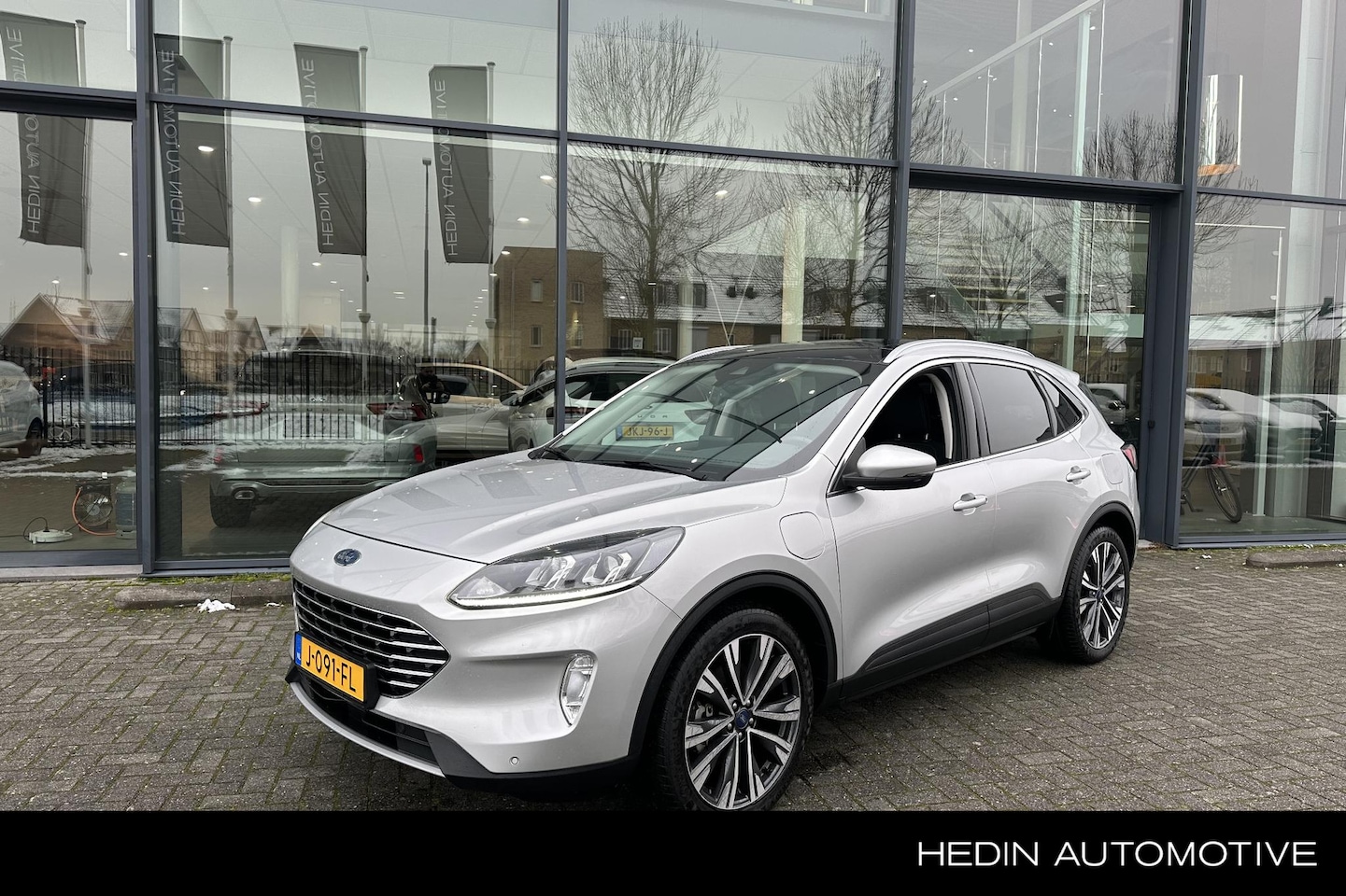 Ford Kuga - 2.5 PHEV Titanium | Winter Pack | Panoramadak | '20 inch | Navigatie - AutoWereld.nl