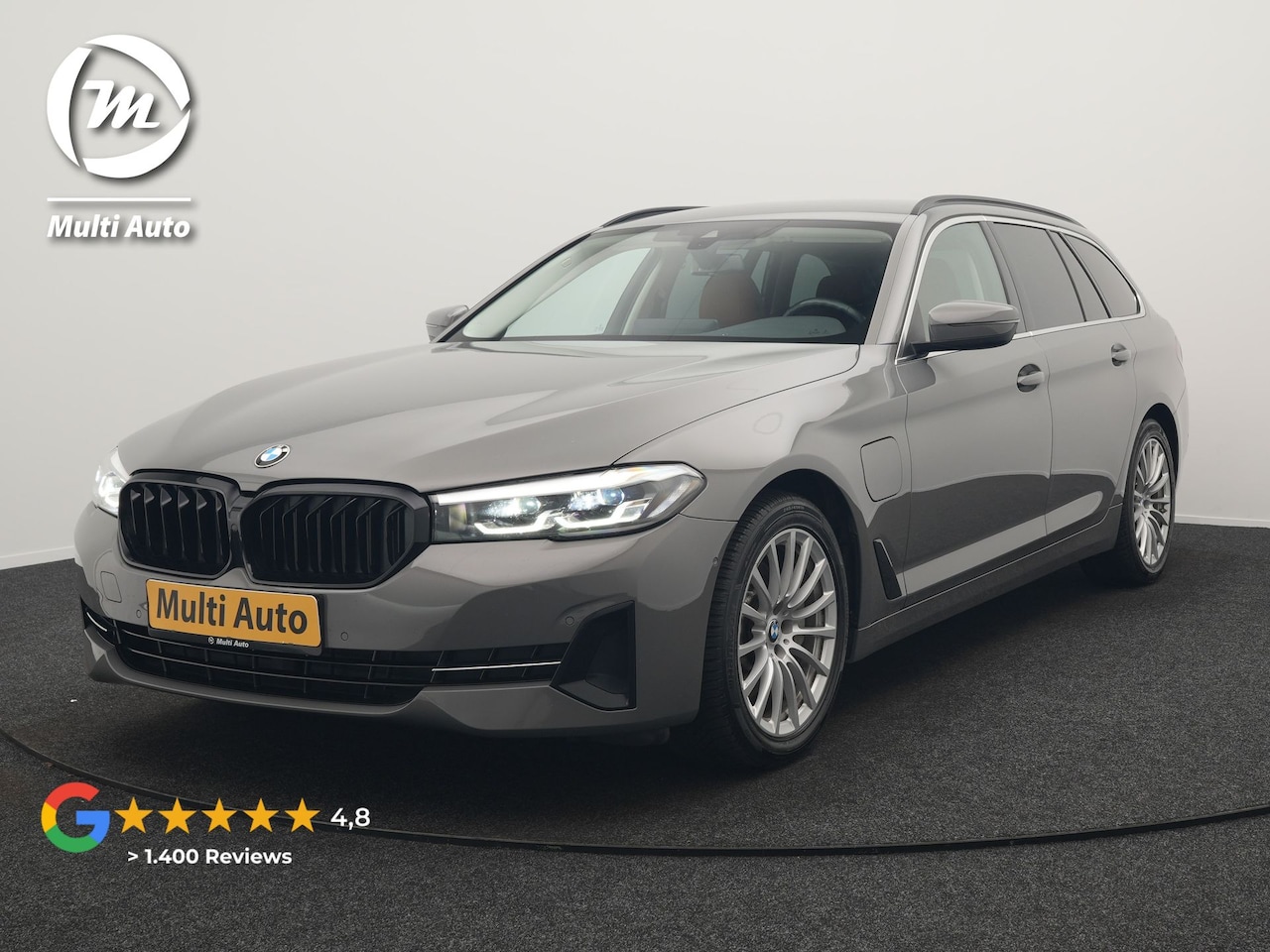 BMW 5-serie Touring - 530e Sportline Plug In Hybrid 293pk Dealer O.H PHEV | Trekhaak Afn. | M Sportstuur | Camer - AutoWereld.nl
