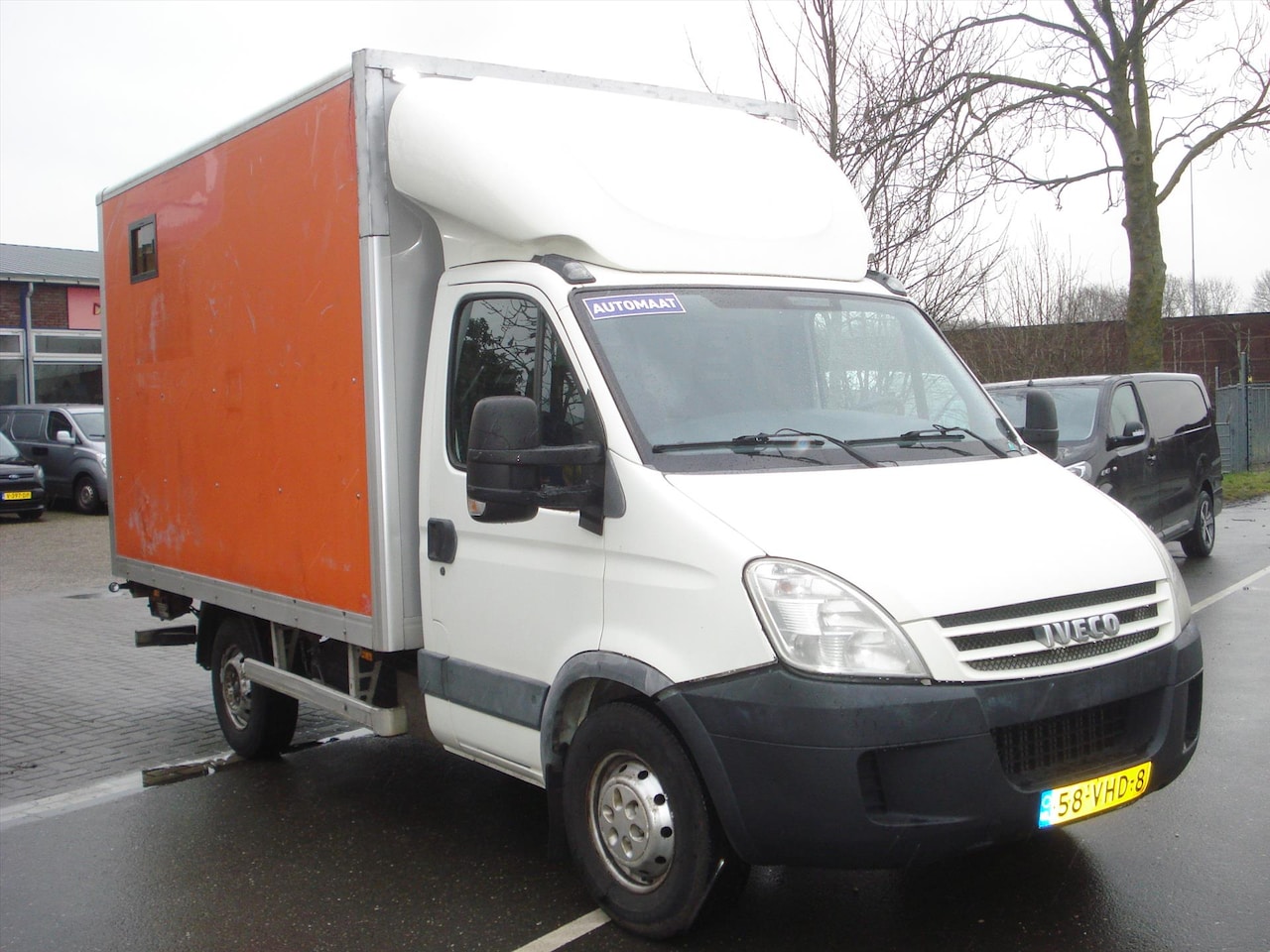 Iveco Daily - 35S10 MEUBELBAK+LAADKLEP-AUTOMAAT - AutoWereld.nl