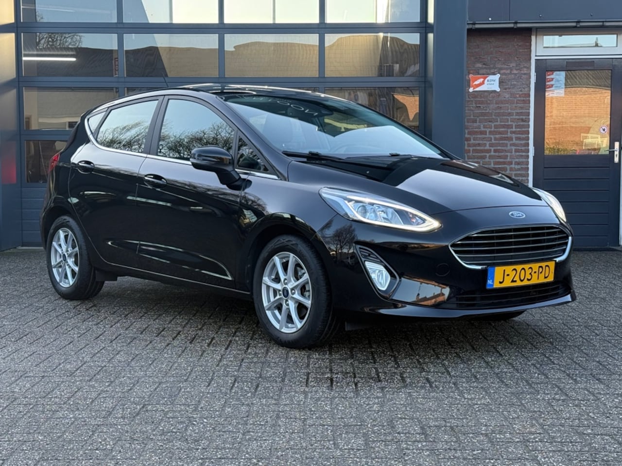 Ford Fiesta - 1.0 EcoBoost Hybrid Titanium 1.0 EcoBoost Hybrid Titanium - AutoWereld.nl