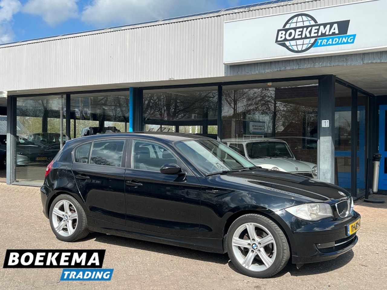 BMW 1-serie - 116i Business Line Cruise Climate Trekhaak - AutoWereld.nl
