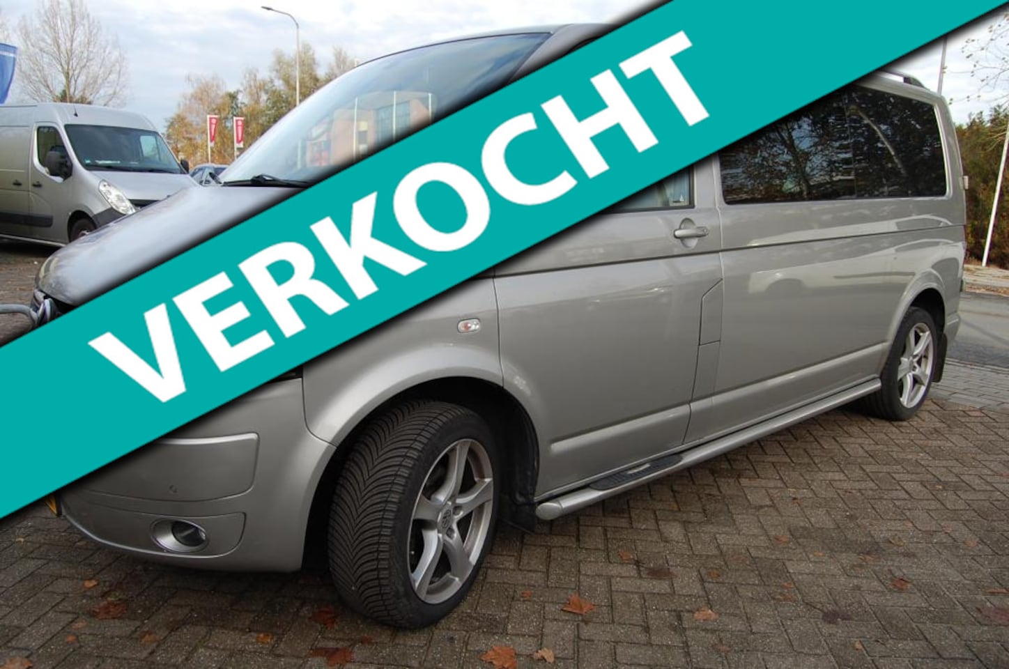 Volkswagen Transporter - 2.0 TDI L2H1 Dubb Cab. 180PK Comfortline-Airco-Navi-Trekhaak-PDC-Camera - AutoWereld.nl