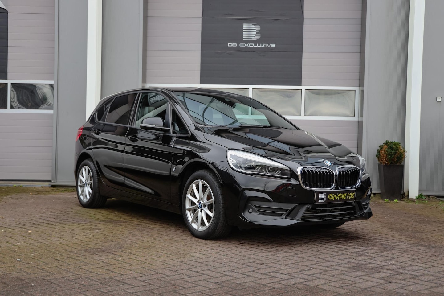 BMW 2-serie Active Tourer - 225xe iPerformance High Executive ACTIEPRIJS - AutoWereld.nl