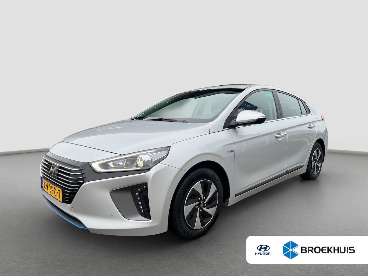Hyundai IONIQ - 1.6 GDi 141pk Premium | Camera | CLimate controle | Dodehoekdetectie | Schuifdak | Elektri - AutoWereld.nl