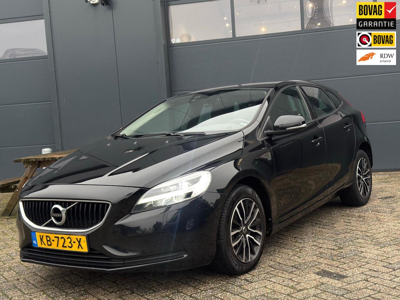 Volvo V40 - 2.0 D2 Nordic 2.0 D2 Nordic+ - AutoWereld.nl