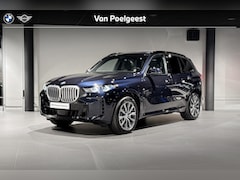 BMW X5 - xDrive50e | M Sport | Harman Kardon | Glazen Panoramadak | Soft-close | Stoelventilatie |