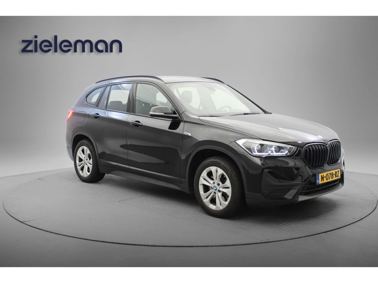 BMW X1 - xDrive25e Business Edition Plus - Navi, Cruise, Leer, Clima, PDC - AutoWereld.nl