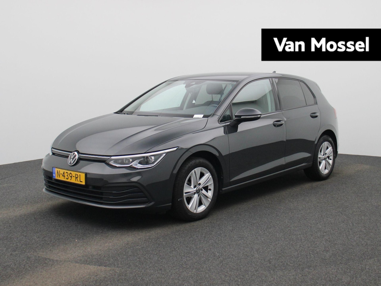 Volkswagen Golf - 1.0 eTSI Life Business | Automaat | Apple CarPlay/ Android Auto | Navigatie | Parkeersenso - AutoWereld.nl