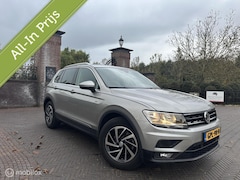 Volkswagen Tiguan - 1.4 TSI Business Trekhaak Navi GARANTIE