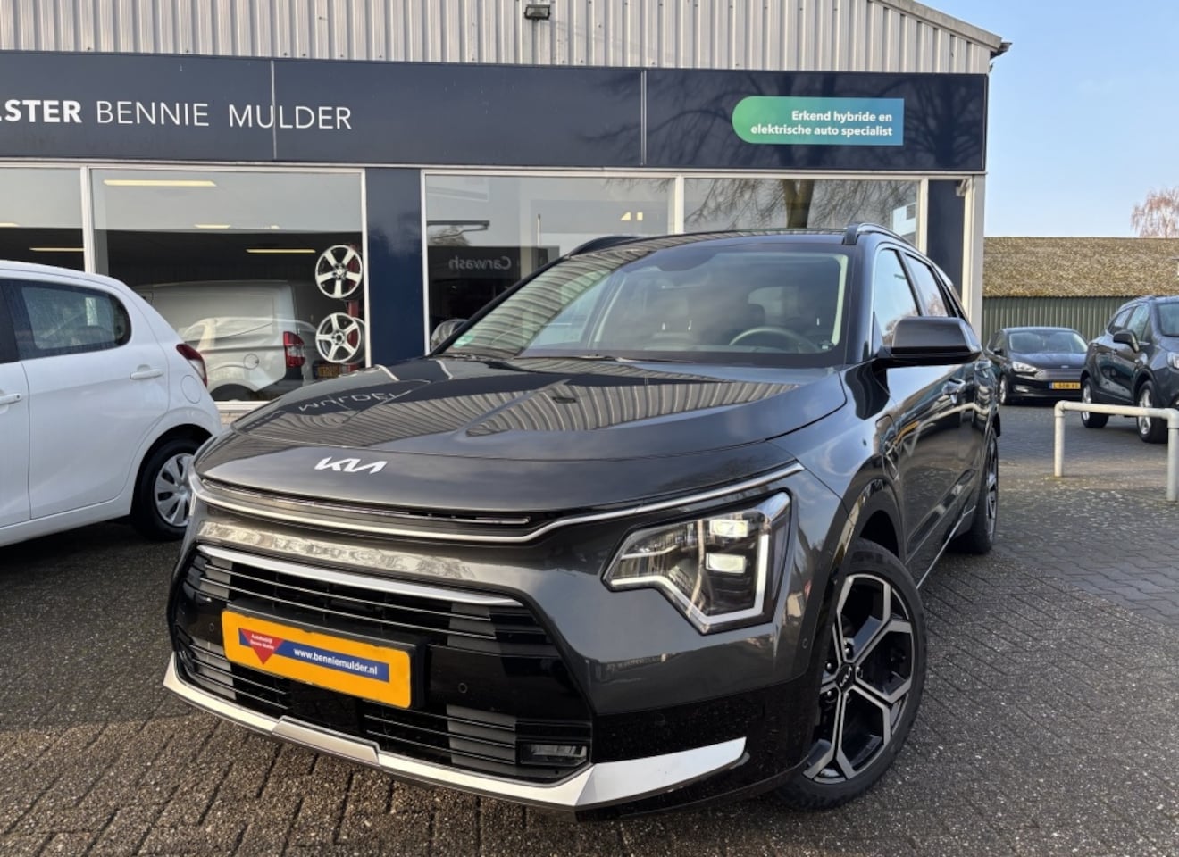 Kia Niro - 1.6 GDi PHEV Ex. Line LED / TREKHAAK / HEAD-UP - AutoWereld.nl