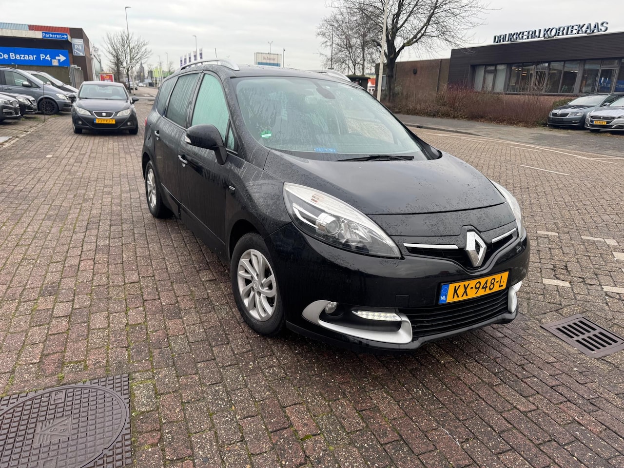 Renault Grand Scénic - 1.5 dCi Limited 7 PERSON FACELIFT - AutoWereld.nl