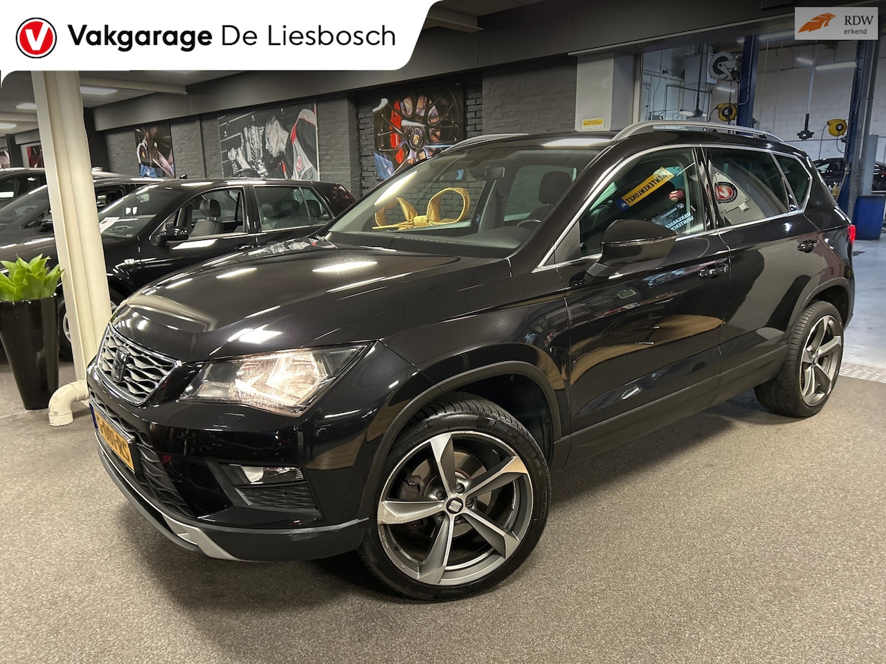 SEAT Ateca - 1.0 EcoTSI Style 1.0 EcoTSI Style,media,cruisecontrol,stoelverw,bleutooht,boeken - AutoWereld.nl