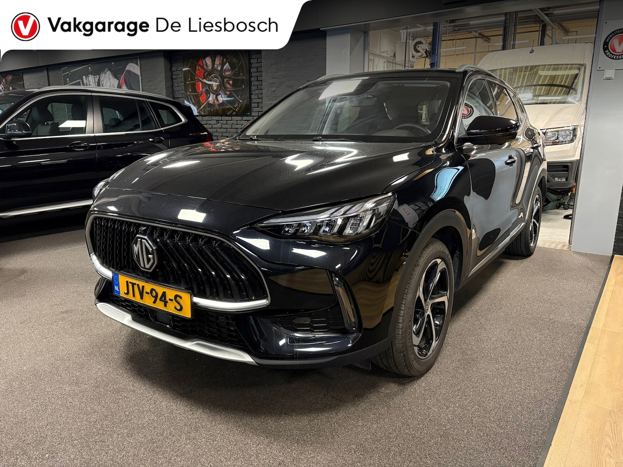 MG EHS - 1.5 TGDI Luxury PHEV Facelift / automaat / 360camera / Leder/ carplay / Panorama-dak - AutoWereld.nl