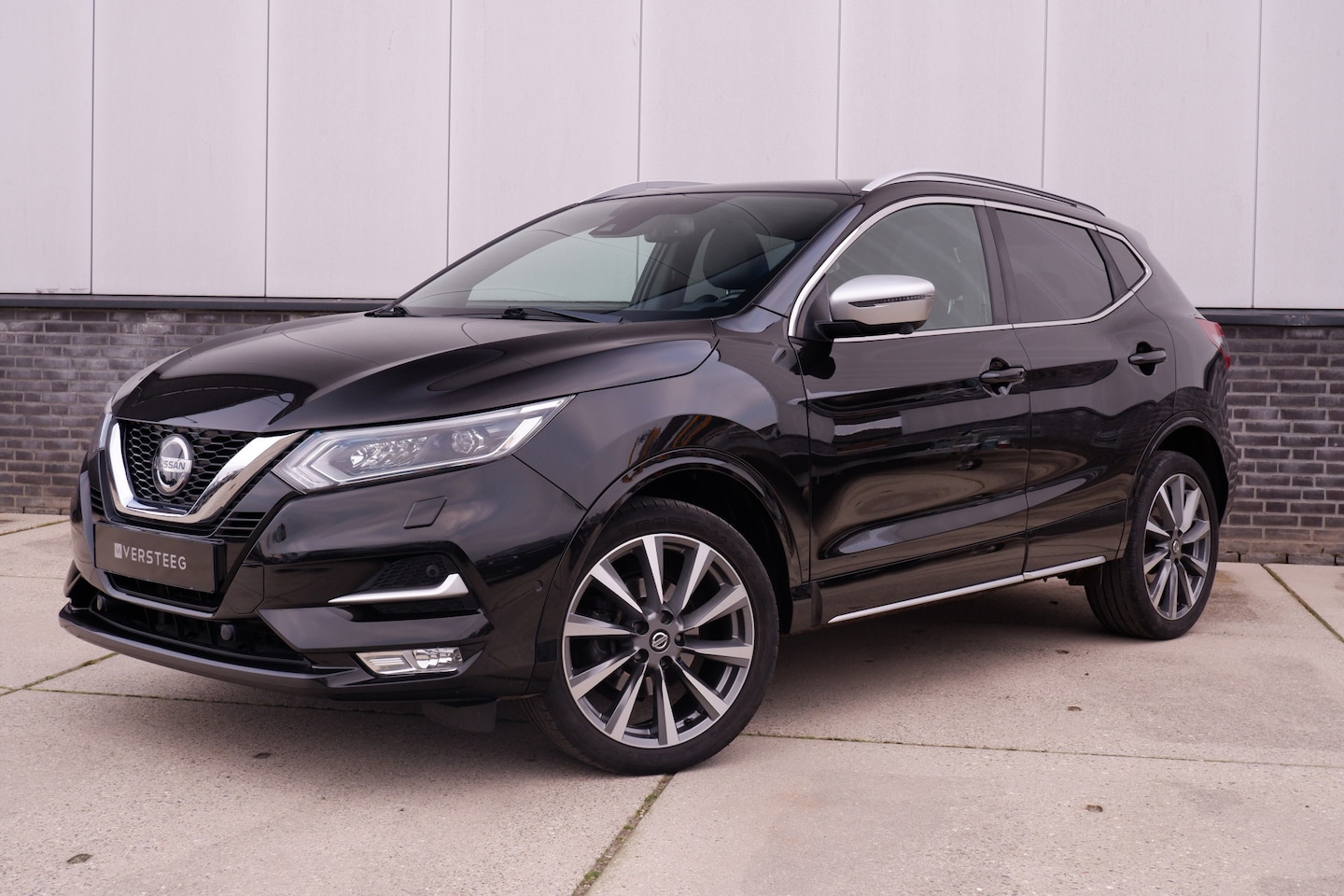 Nissan Qashqai - 1.3 DIG-T Tekna | Pano-Dak | Trekhaak | Carplay | Bose | Navi | Camera | Climate - AutoWereld.nl