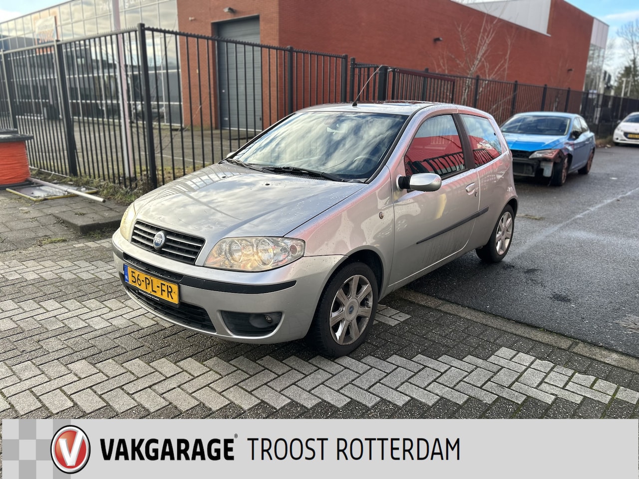 Fiat Punto - 1.4-16V Emotion | APK TOT 23/08/2026 | Schuif/Kantel dak | Climate control | Cruise contro - AutoWereld.nl