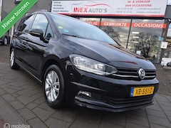Volkswagen Touran - 1.6 TDI SCR Highline R 7 Persoons Panorama-dak