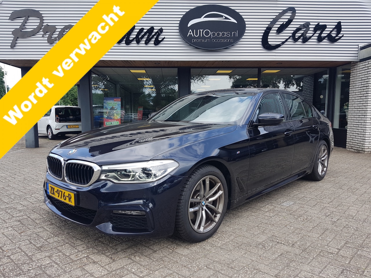 BMW 5-serie - 520i 306PK Automaat! High Executive Edition,M-PAKKET,LEER NAV LED Harman Kardon - AutoWereld.nl