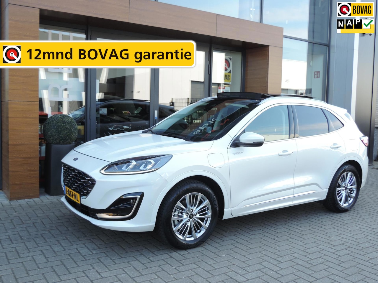 Ford Kuga - 2.5 PHEV Vignale 46.000km | Leer | Panoramadak | Wegkl.TH | Winterpack | Headup | Verw aba - AutoWereld.nl