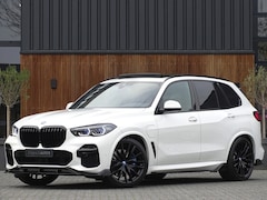 BMW X5 - 45e 394PK X-drive M-Sport / B&W / Individual / Laser / Trekhaak