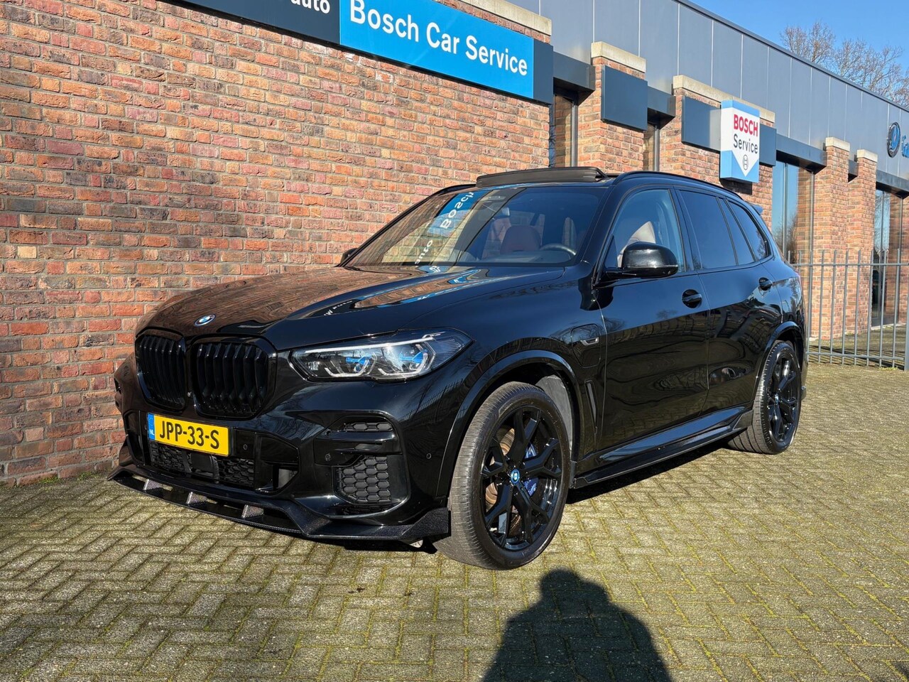 BMW X5 - XDrive45e M-Sport|Carbon Bodykit|M Stoelen|Panoramadak|360 Camera|Laser - AutoWereld.nl
