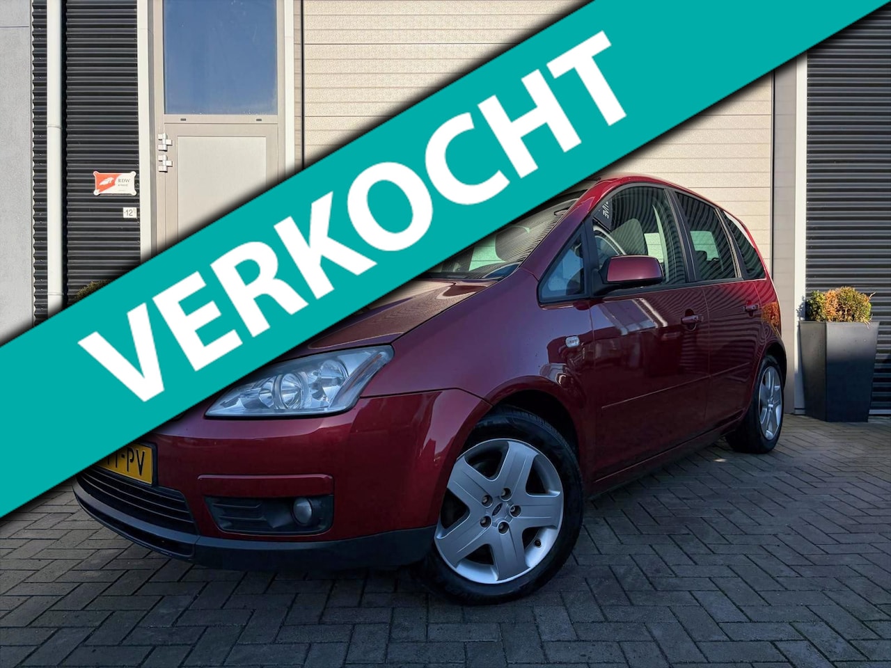 Ford Focus C-Max - 1.6-16V Futura/118.000 NAP/Cruise/Airco/Trekhaak/ - AutoWereld.nl